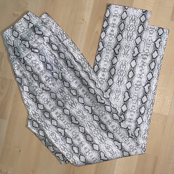 PRETTYLITTLETHING PLT Python Faux Leather Trouser - Picture 7 of 10